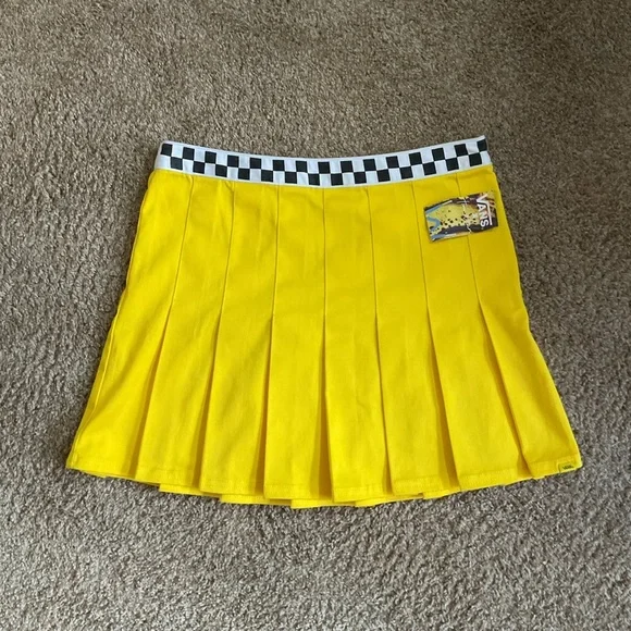 NWT Vans x Tierra Whack Yellow Pleated Skirt 34 L Checkered Streetwear Mini - Picture 2 of 5
